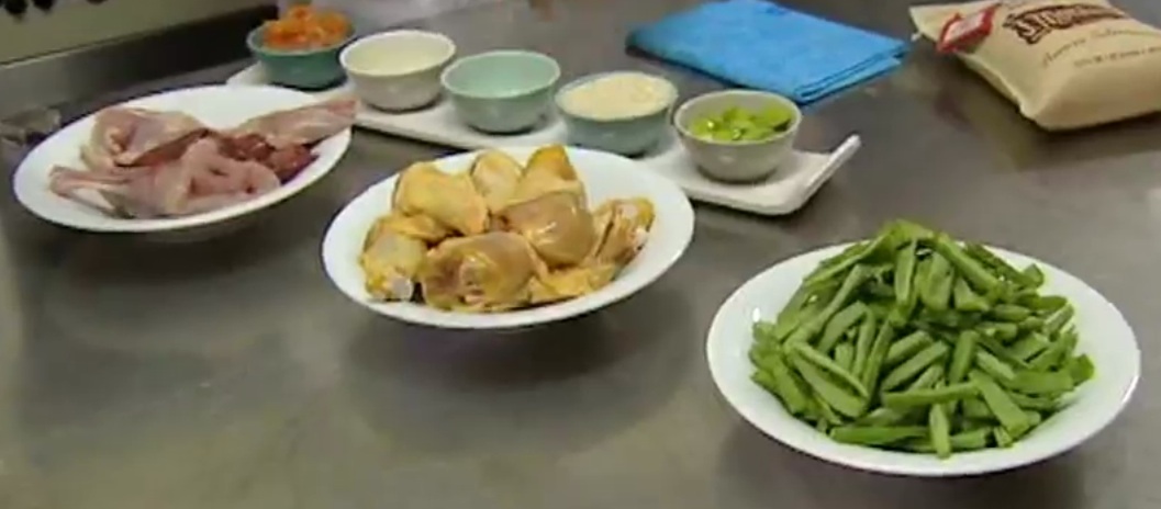 Une bonne préparation de ses ingredients pour une Paella